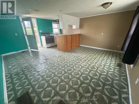 23 Whelan Street South Westport ON K0G 1X0