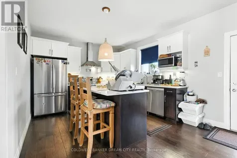 10 Honey Bend St. Thomas ON N5R 0H6