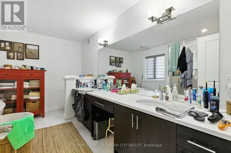 10 Honey Bend St. Thomas ON N5R 0H6