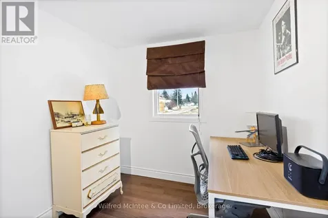 452 Queen Street Kincardine ON N2Z 2J3