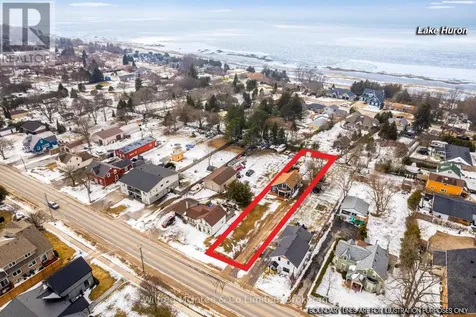 452 Queen Street Kincardine ON N2Z 2J3