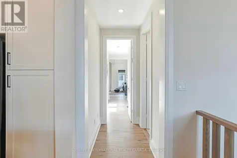 103 Stoneleigh Drive Blue Mountains ON L9Y 4P5