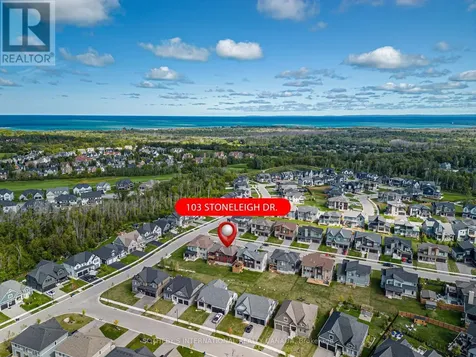 103 Stoneleigh Drive Blue Mountains ON L9Y 4P5