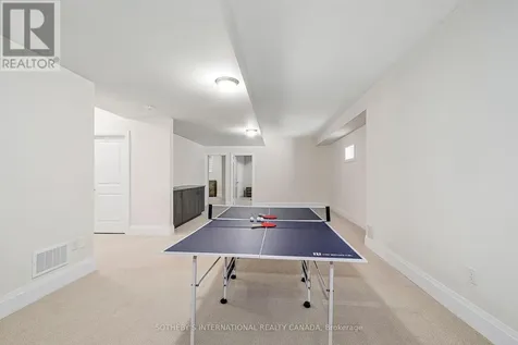 103 Stoneleigh Drive Blue Mountains ON L9Y 4P5
