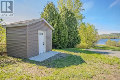 83 Siberia Road West Madawaska Valley ON K0J 1B0