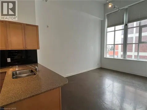 404 King Street West Kitchener ON N2G 4Z9