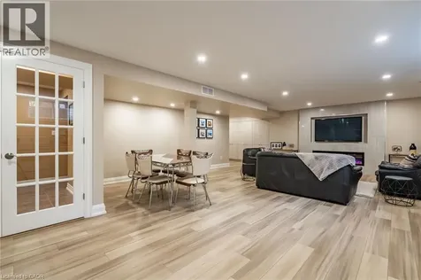 8881 Joseph Court Niagara Falls ON L2H 3P1