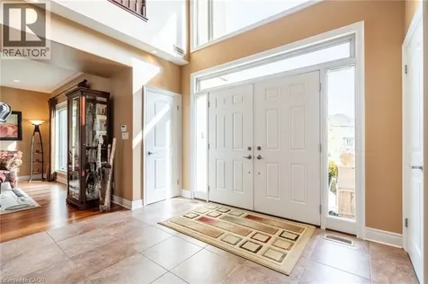 8881 Joseph Court Niagara Falls ON L2H 3P1