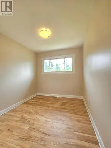 2368 Drury Lane Ottawa ON K2C 1G5