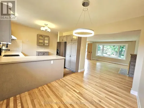 2368 Drury Lane Ottawa ON K2C 1G5