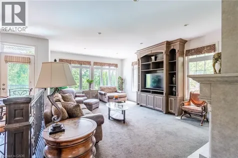 3542 Matthews Drive Niagara Falls ON L2H 2Z1