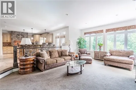 3542 Matthews Drive Niagara Falls ON L2H 2Z1