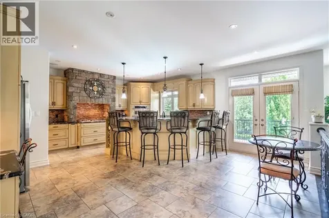 3542 Matthews Drive Niagara Falls ON L2H 2Z1