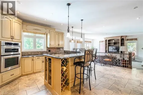 3542 Matthews Drive Niagara Falls ON L2H 2Z1