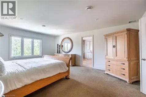 3542 Matthews Drive Niagara Falls ON L2H 2Z1