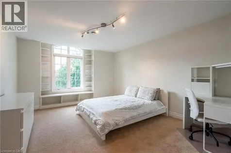 3542 Matthews Drive Niagara Falls ON L2H 2Z1
