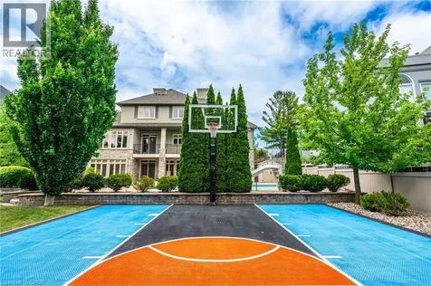 3542 Matthews Drive Niagara Falls ON L2H 2Z1