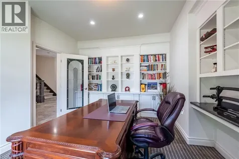 3542 Matthews Drive Niagara Falls ON L2H 2Z1