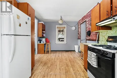 2478 Cleroux Crescent Ottawa ON K1W 1A3