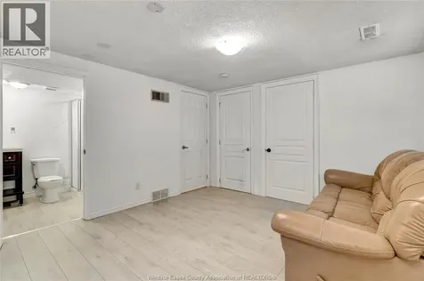 7 Satinwood Leamington ON N8H 4P1