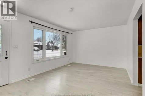 7 Satinwood Leamington ON N8H 4P1