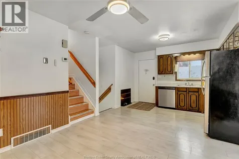 7 Satinwood Leamington ON N8H 4P1