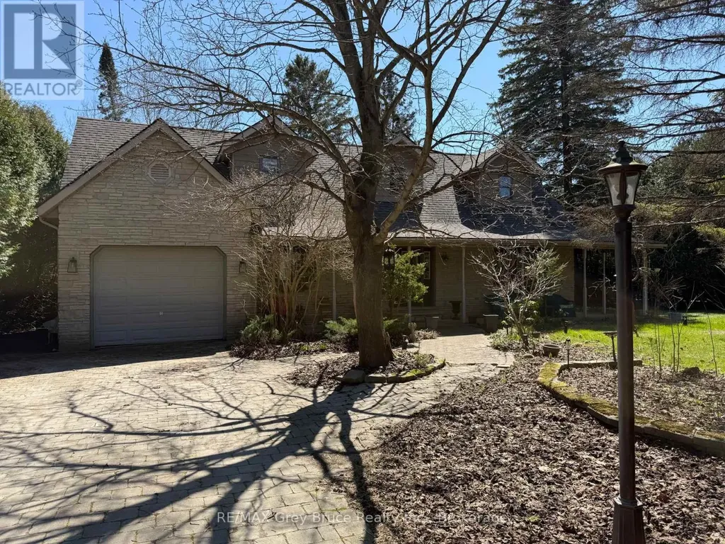 6 Kirkland Place South Bruce Peninsula ON N0H 2G0