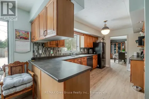 6 Kirkland Place South Bruce Peninsula ON N0H 2G0