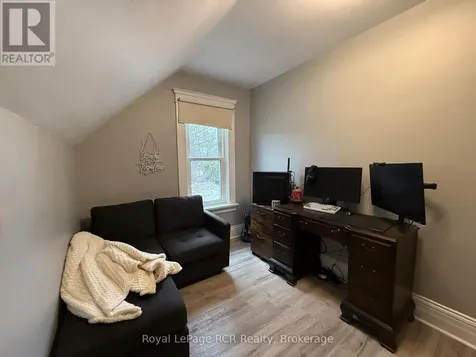 512 18th Street East Owen Sound ON N4K 2A7