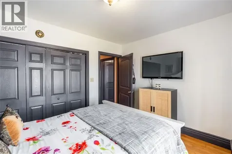 9185 Ipperwash Road Lambton Shores ON N0N 1J3