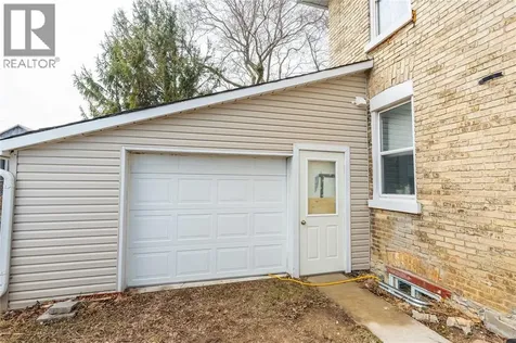 9185 Ipperwash Road Lambton Shores ON N0N 1J3