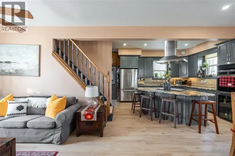 9185 Ipperwash Road Lambton Shores ON N0N 1J3