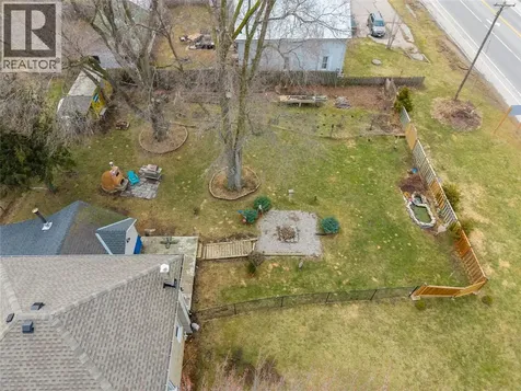 9185 Ipperwash Road Lambton Shores ON N0N 1J3