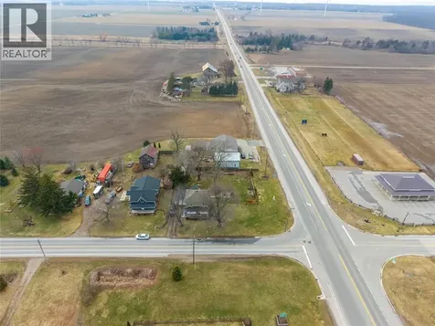 9185 Ipperwash Road Lambton Shores ON N0N 1J3
