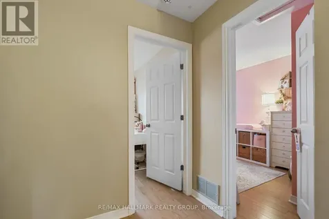 119 Teal Crescent Ottawa ON K1E 2C1