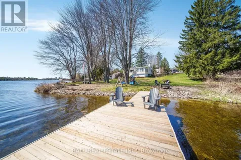1749 Young's Point Road Selwyn ON K0L 2H0
