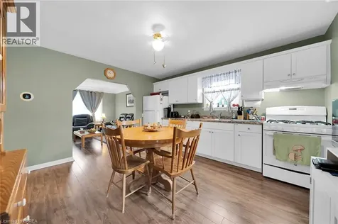 205 Crysler Street Delhi ON N4B 1H9