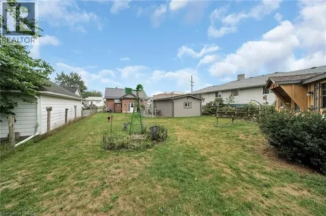 205 Crysler Street Delhi ON N4B 1H9