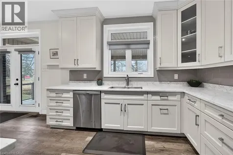 31 Sycamore Drive Port Dover ON N0A 1N6