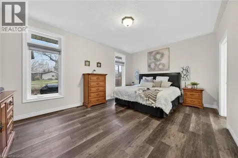 31 Sycamore Drive Port Dover ON N0A 1N6
