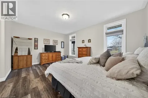 31 Sycamore Drive Port Dover ON N0A 1N6