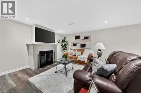 31 Sycamore Drive Port Dover ON N0A 1N6