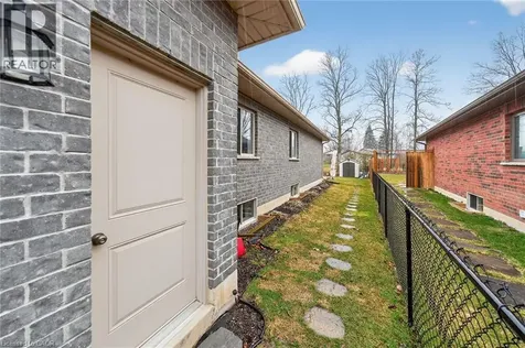 31 Sycamore Drive Port Dover ON N0A 1N6