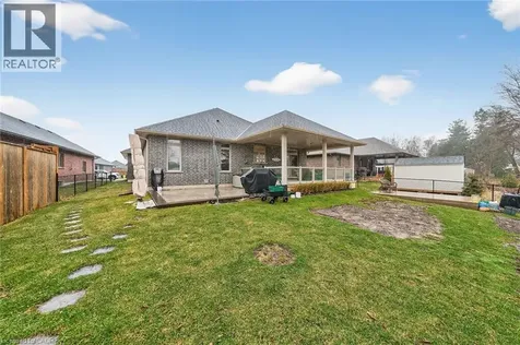 31 Sycamore Drive Port Dover ON N0A 1N6