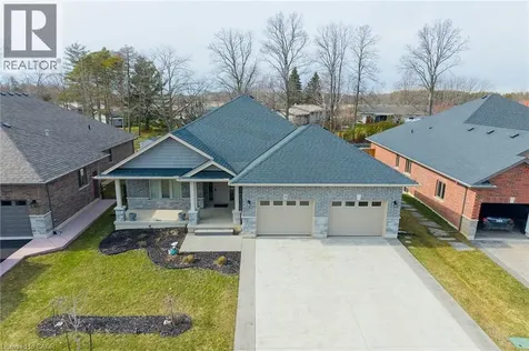 31 Sycamore Drive Port Dover ON N0A 1N6