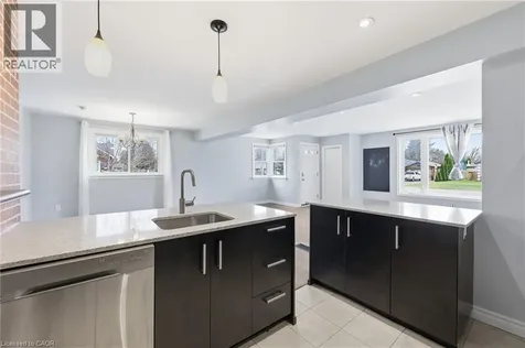 6581 Riall Street Niagara Falls ON L2J 1Z4