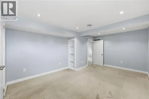 6581 Riall Street Niagara Falls ON L2J 1Z4