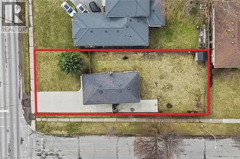 6581 Riall Street Niagara Falls ON L2J 1Z4
