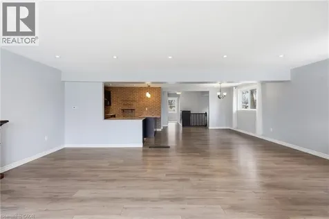 6581 Riall Street Niagara Falls ON L2J 1Z4