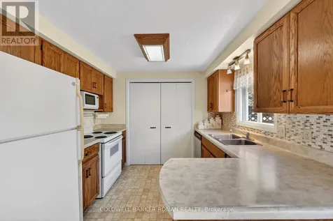4 Tecumseth Pines Drive New Tecumseth ON L0G 1W0